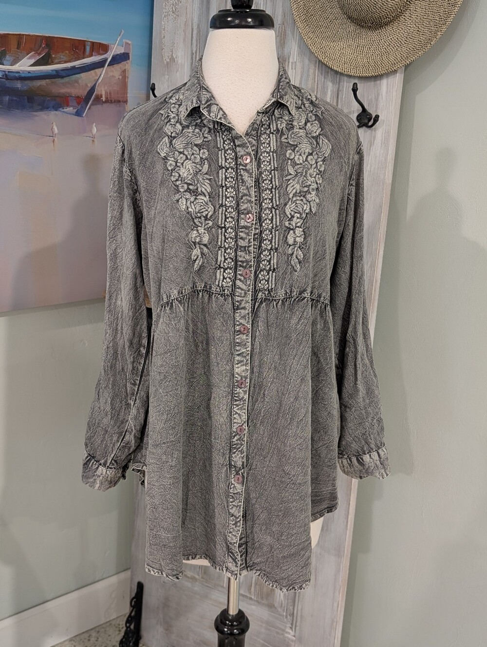 Chic Connection Embroidered Button Front Shirt - Picture 3 of 9